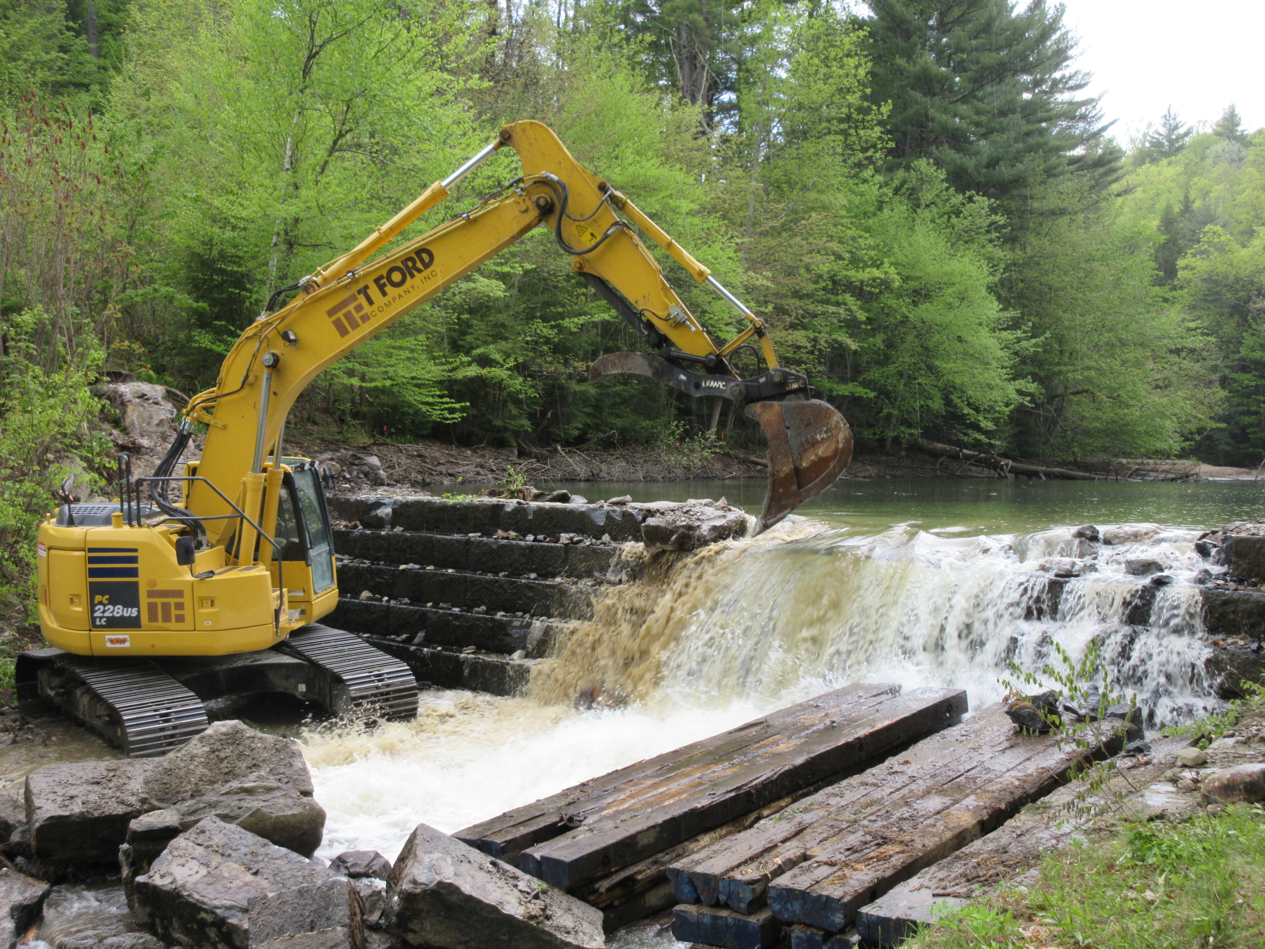 The Dam Removal Decision: Why Removing An Unneeded Dam May Be Worth The Hassle Northeast consulting engineering & design firm The Dam Removal Decision: Why Removing An Unneeded Dam May Be Worth